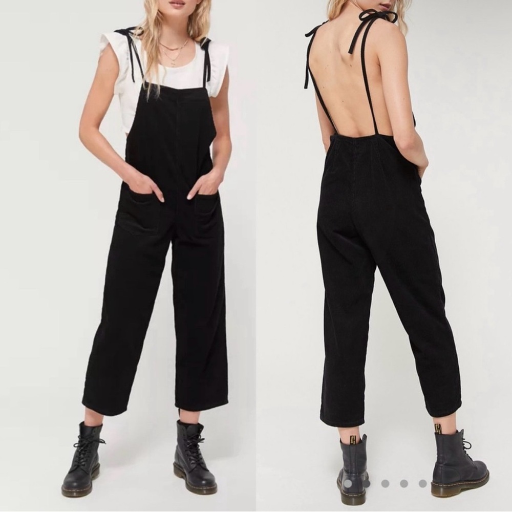 Urban Outfitters BDG Black Corduroy Overalls Wide Leg Jumpsuit Chore Pockets Y2K - Picture 4 of 15